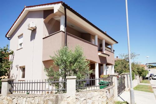 Apartments Ema - image 3