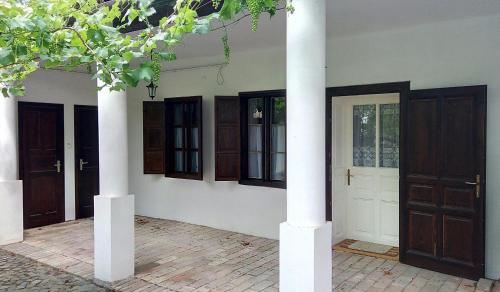  Grape Arbour Apartment, Unterkunft in Diósd