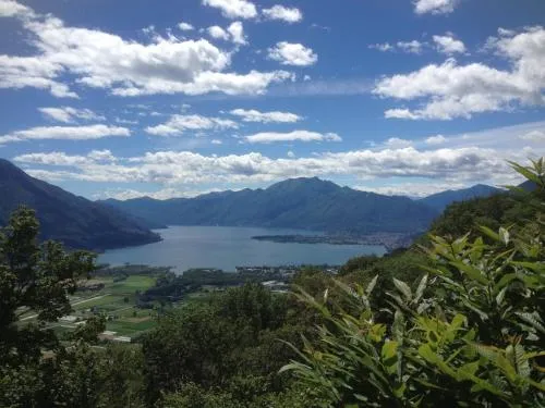 Helle Sonne in Agarone, Schweiz