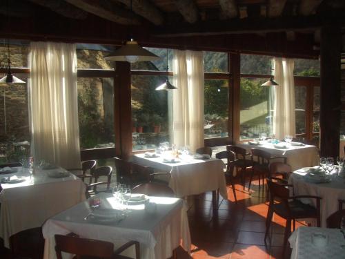 Étterem, Masia d'en Valenti in Alp