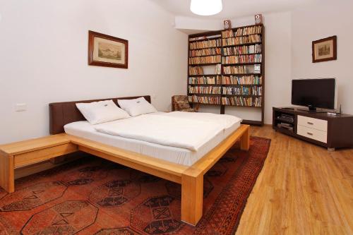 Villa Z - apartment with private parking - image 6