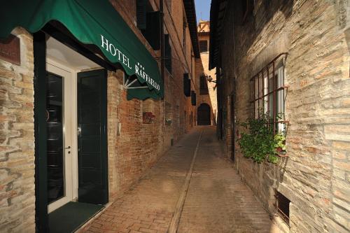 Albergo Hotel Raffaello - 출입구