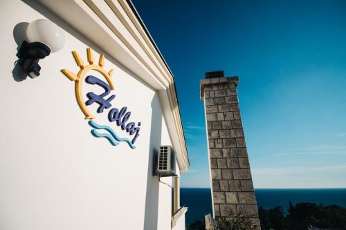 Apartments Hollaj - image 11