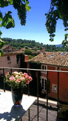 La Dame Au Balcon - Location saisonnière - Roussillon