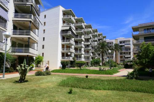 Rentalmar Aries Plus - image 10