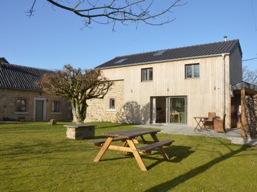 Countryside Holiday Home in Theux with Fenced Garden and BBQ gîte à louer Mont