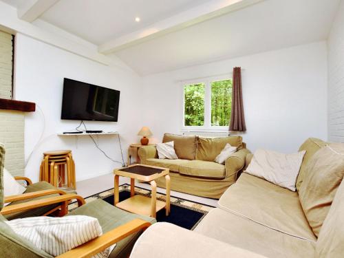  Wonderful Holiday Home in Beauaring with Sauna in Beauraing