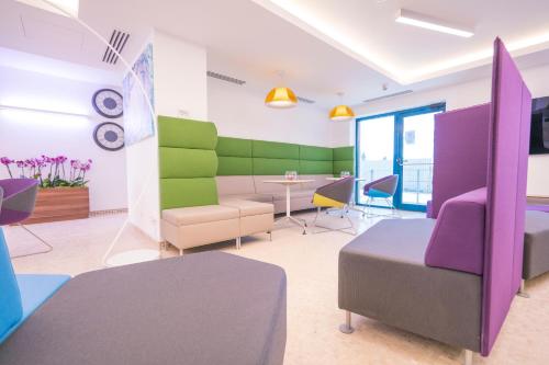 Studio One Accommodation Suites - image 9