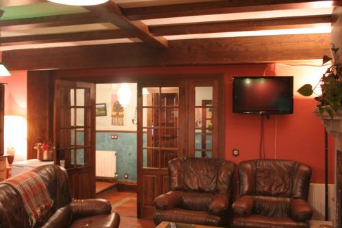 Közös társalgó / TV, La Casona de Collado in Higuera De Las Duenas