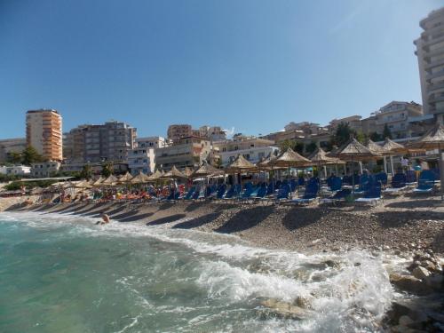 Sunset Suites - image 3