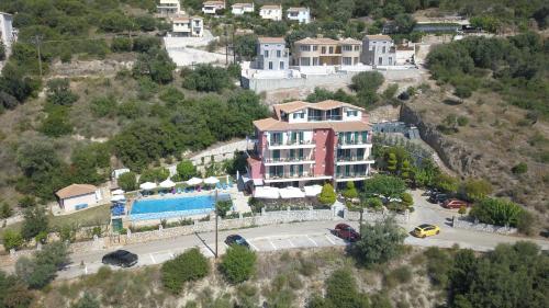 Katerina Lefkada - image 2