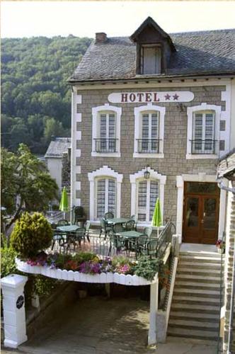 Hôtel des Voyageurs Hotel de charme Saint-Urcize