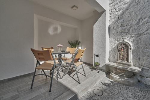 Two-Bedroom Apartment with Patio