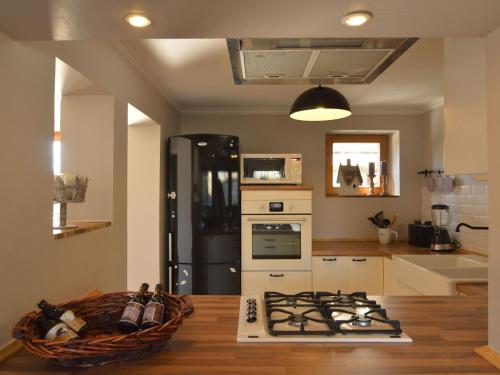  Immaculate holiday home, a base camp for countless trips and 15 km from Aachen in Plombières