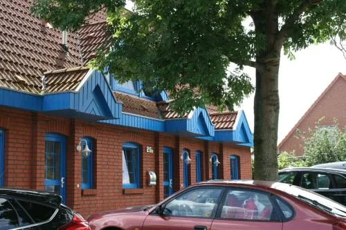 Zur alten Schmiede I (Rechts) in Boltenhagen, Deutschland