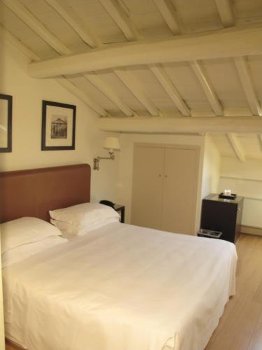 Hotel Albergo Santa Chiara