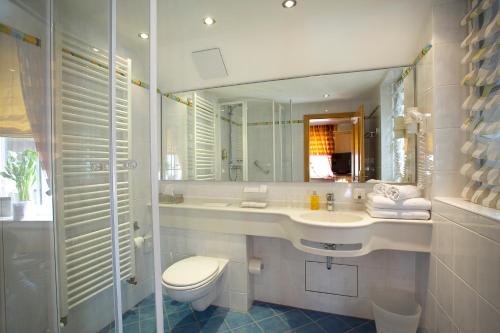 Hotel Traube nähe Messe Stuttgart – Stuttgart, LA