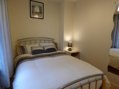 Birdholme House - image 2