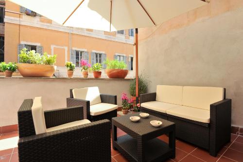 Entrance, B & B History Suite-NEW in Pantheon