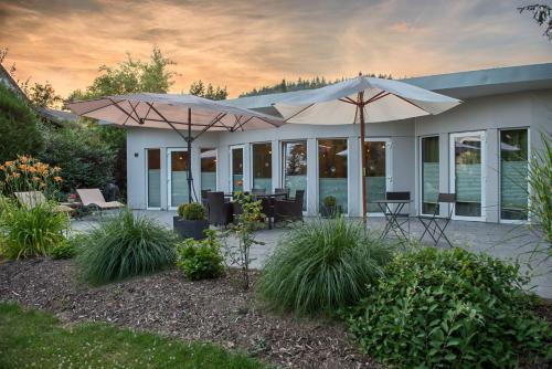 Deluxe Bungalow