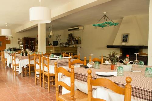 Hostal Sant Roc in San Pedro De Vilamajor
