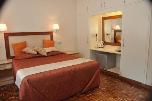 Hotel Riverview Westlands Bed Breakfast Nairobi In Kenya - 