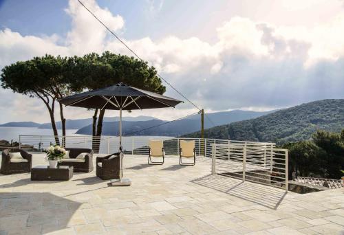  Villa Il Roseto Redinoce in Procchio