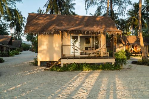 Angkana Hotel Bungalows