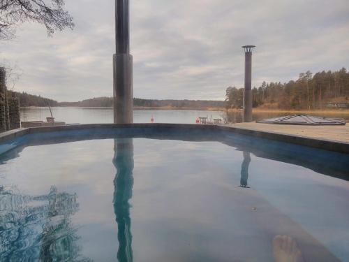 อ่างแช่น้ำร้อน, Villa Reuter in นานทาลี