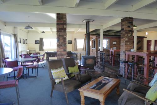 Restorāns, Dawsons Hotel in Reeftona