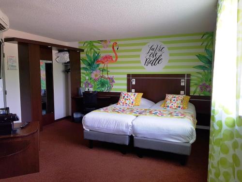 1 queen bed