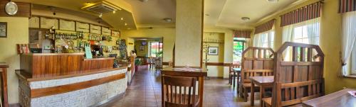 Restaurant, Zajazd Podjadek in Osjakow