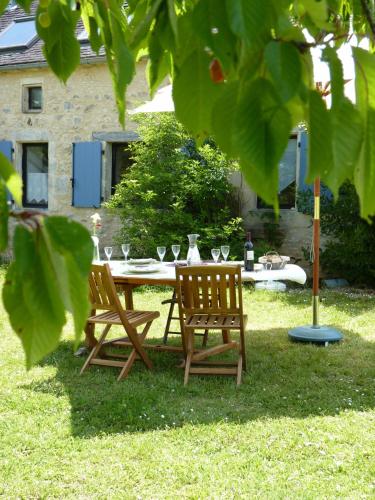 Kert, Aux fontaines d'Eyvigues in Salignac Eyvigues