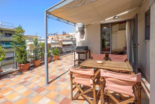 Valashouse in Agia Paraskevi