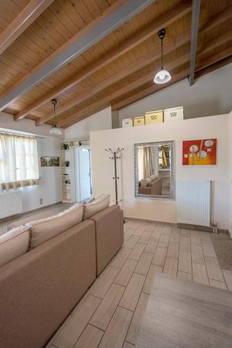 Valashouse in Agia Paraskevi