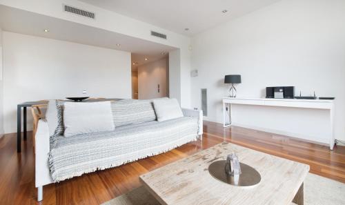 You Stylish City Centre Apartments - image 8