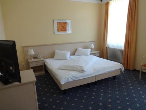 Superior Double Room with Lake View