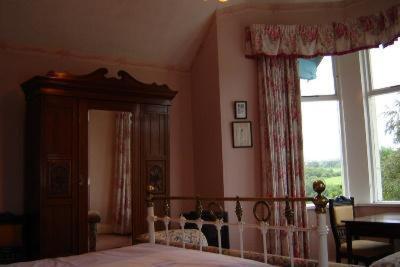 Woodhill House - image 14