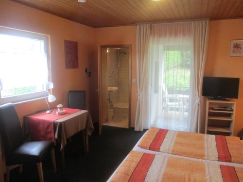 Pension Talblick in Hochst i. Odw.