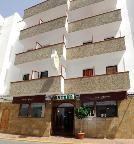 Hostal Montaña - main image
