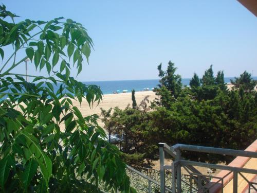 Standard Triple Room with Sea View