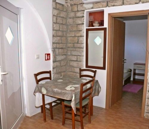 Apartments Panonija - image 3