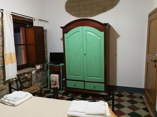 1 twin bed