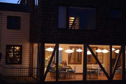 ทางเข้า, Sizigia in คาสโตร