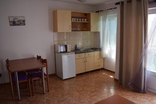Apartments Matulic - image 13