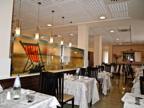 Restaurant, Hotel Villa Angelina in Bibione