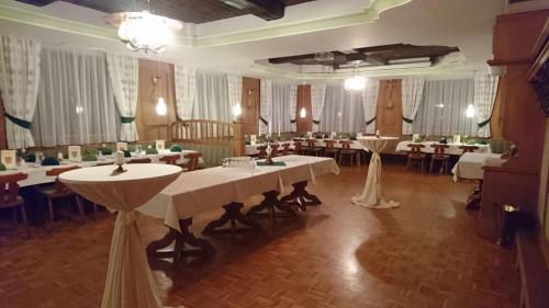 Gasthof Alte Tanne - image 3