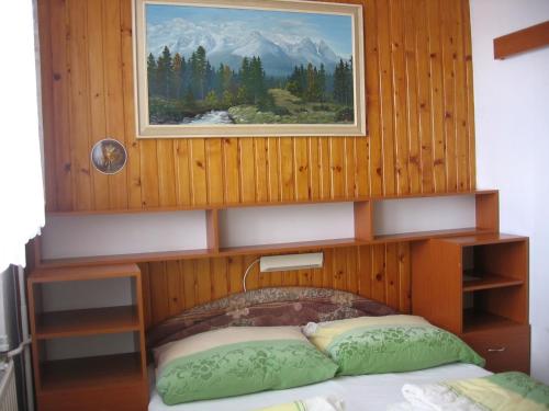 Penzión Závada (Penzion Zavada) in 羅瓦萊斯那