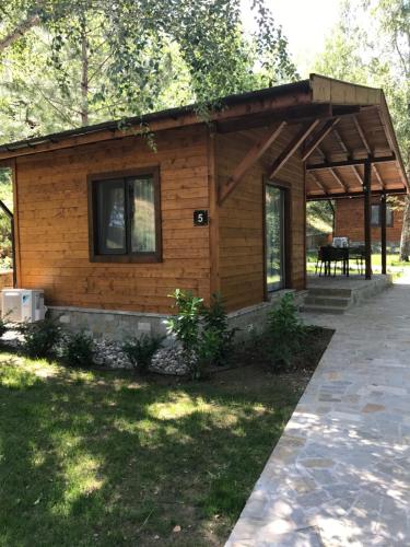 Friends Bungalows - image 4