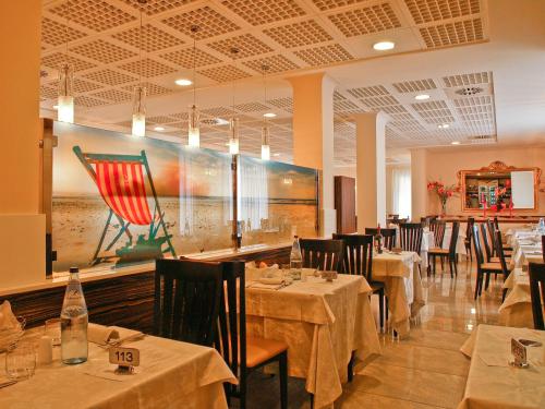 Restaurant, Hotel Villa Angelina in Bibione